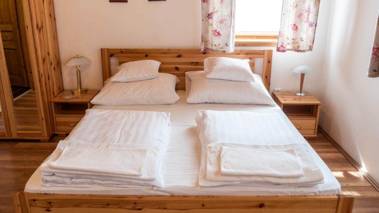 Turbékpuszta Ebner Pince - Panzio Bed & Breakfast エクステリア 写真