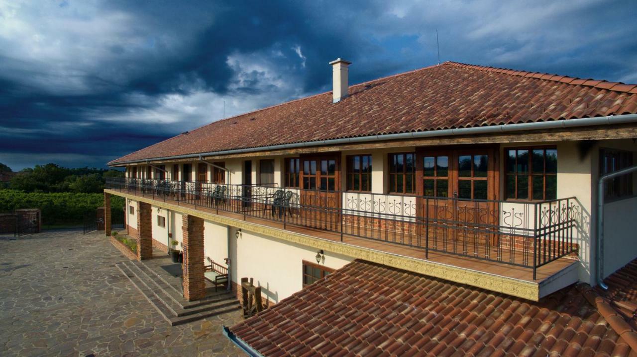 Turbékpuszta Ebner Pince - Panzio Bed & Breakfast エクステリア 写真